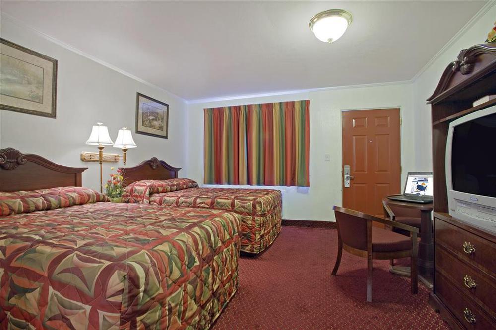 Americas Best Value Inn & Suites Klamath Falls Pokoj fotografie