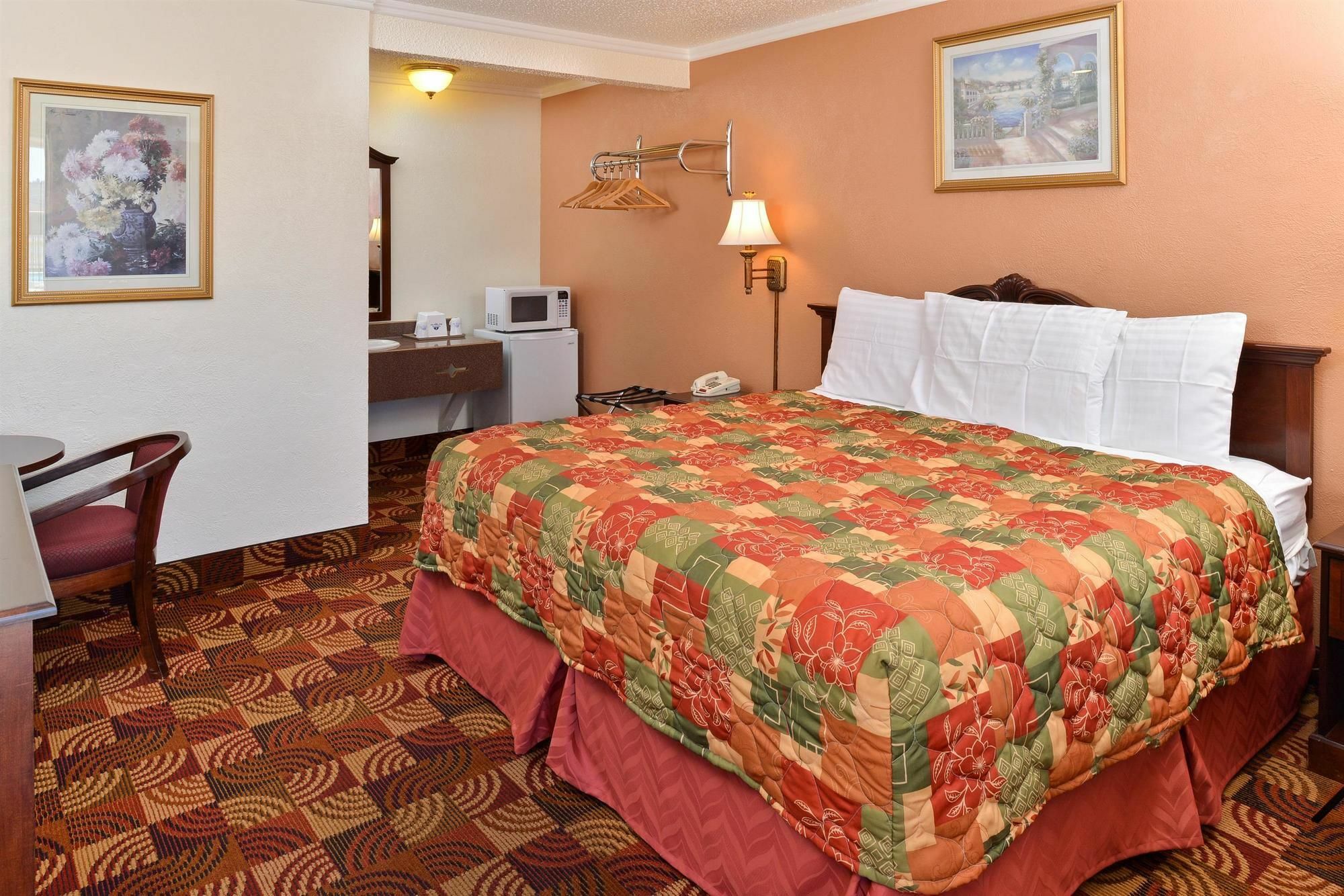 Americas Best Value Inn & Suites Klamath Falls Exteriér fotografie